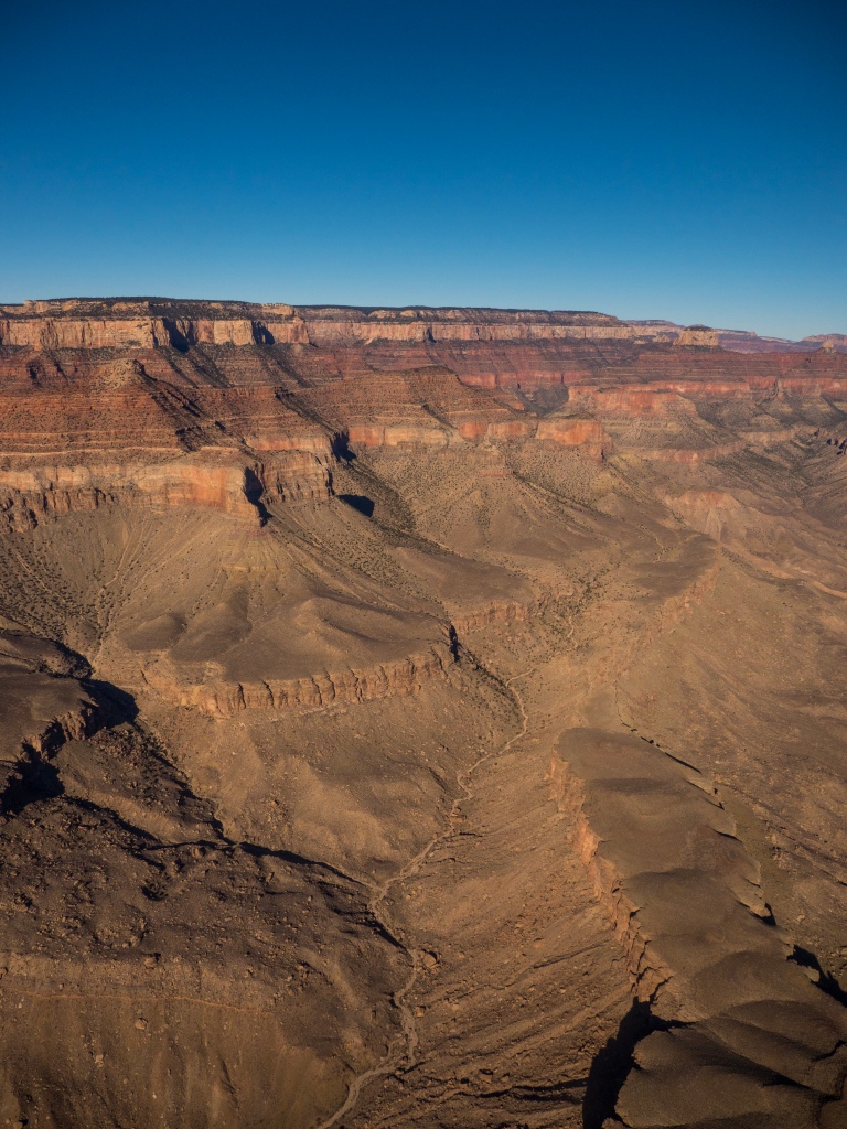 c050054.jpg