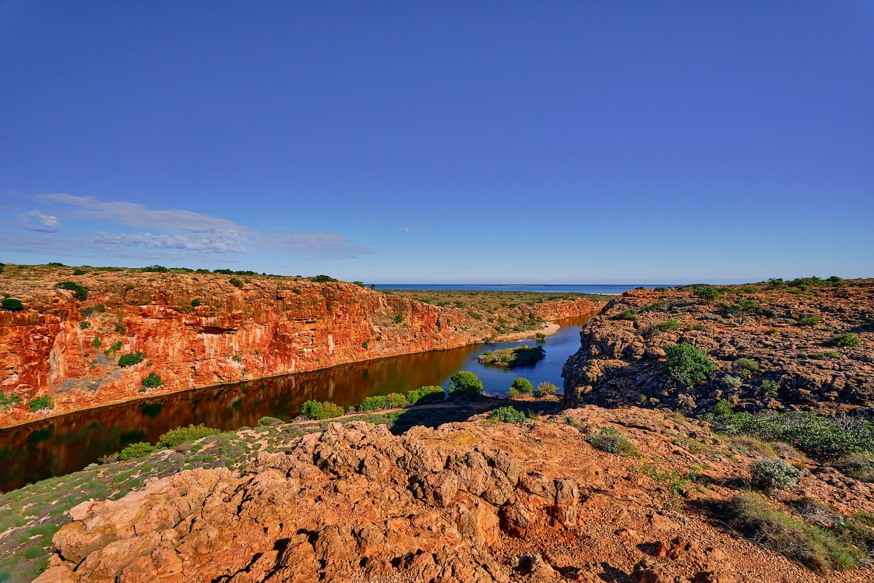 image_1742030806_394706538.webp